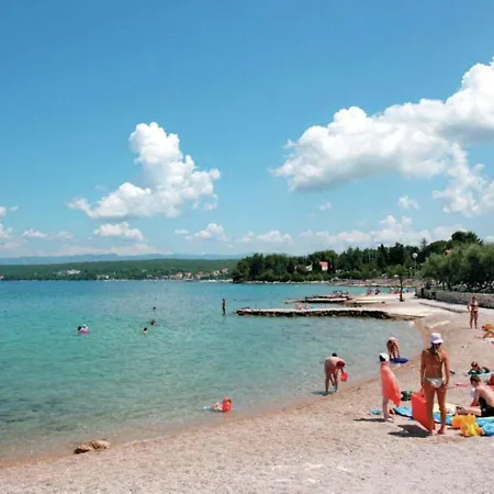 Spacious With Terrace 450 M Distant From The Malinska